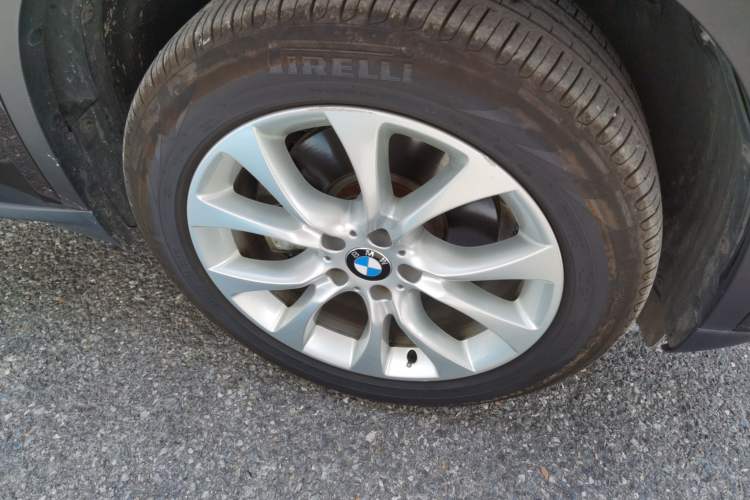 Used BMW X5 2017 xDrive35i M Sport Edition Right Front Wheel Hub