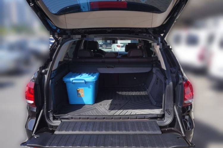 Used BMW X5 2017 xDrive35i M Sport Edition Trunk