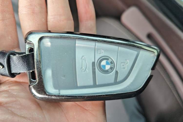 Used BMW X5 2017 xDrive28i Vehicle Key