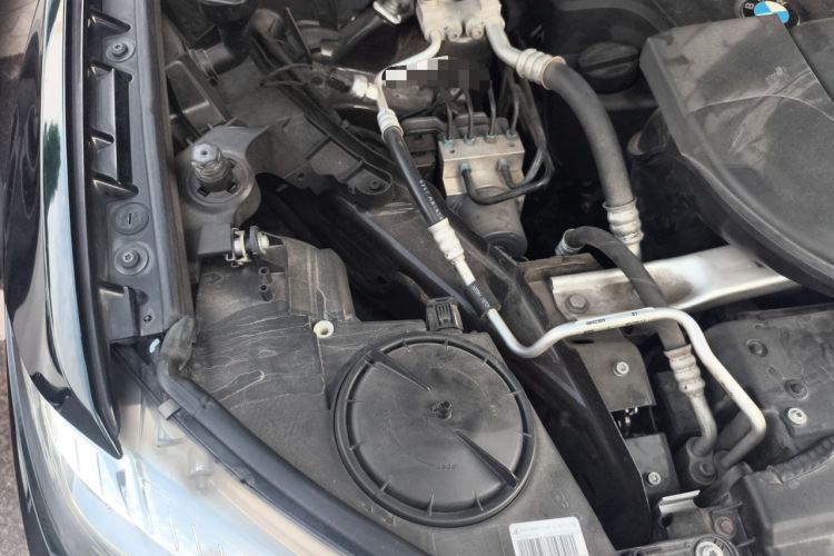 Used BMW X5 2017 xDrive28i Engine Bay Right