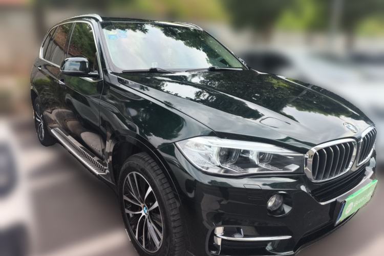 Used BMW X5 2017 xDrive28i Front Right 45 Deg
