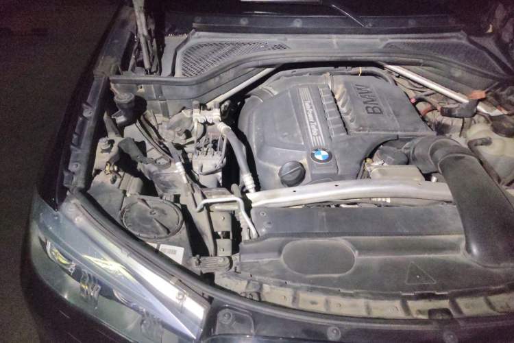 Used BMW X5 2017 xDrive35i Elegant Edition Engine Bay Right