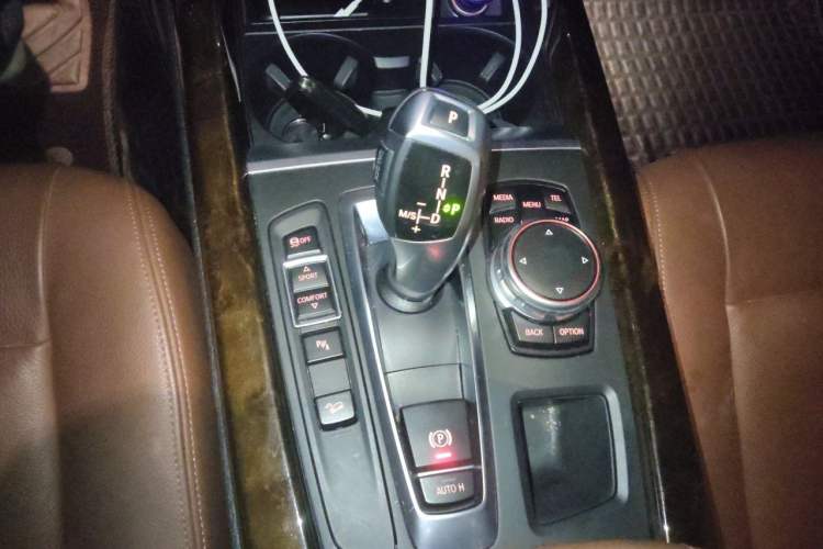 Used BMW X5 2017 xDrive35i Elegant Edition Gear Lever