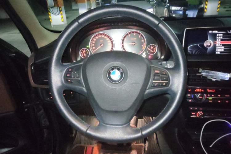Used BMW X5 2017 xDrive35i Elegant Edition Steering Wheel
