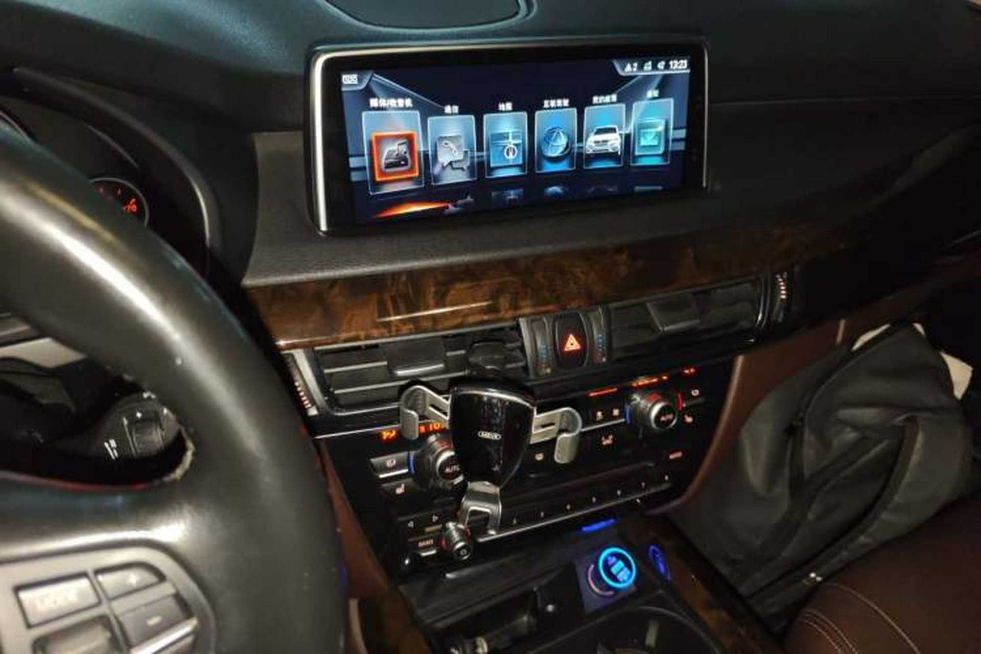 Used BMW X5 2017 xDrive28i Audio And AC Panel