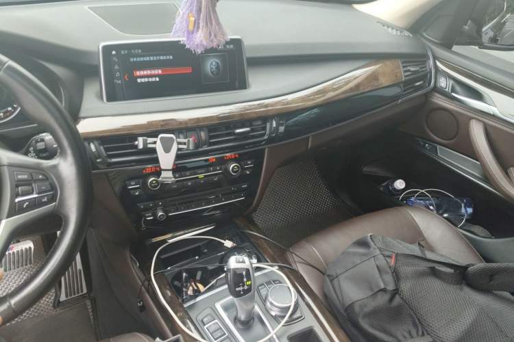 Used BMW X5 2017 xDrive28i Audio And AC Panel