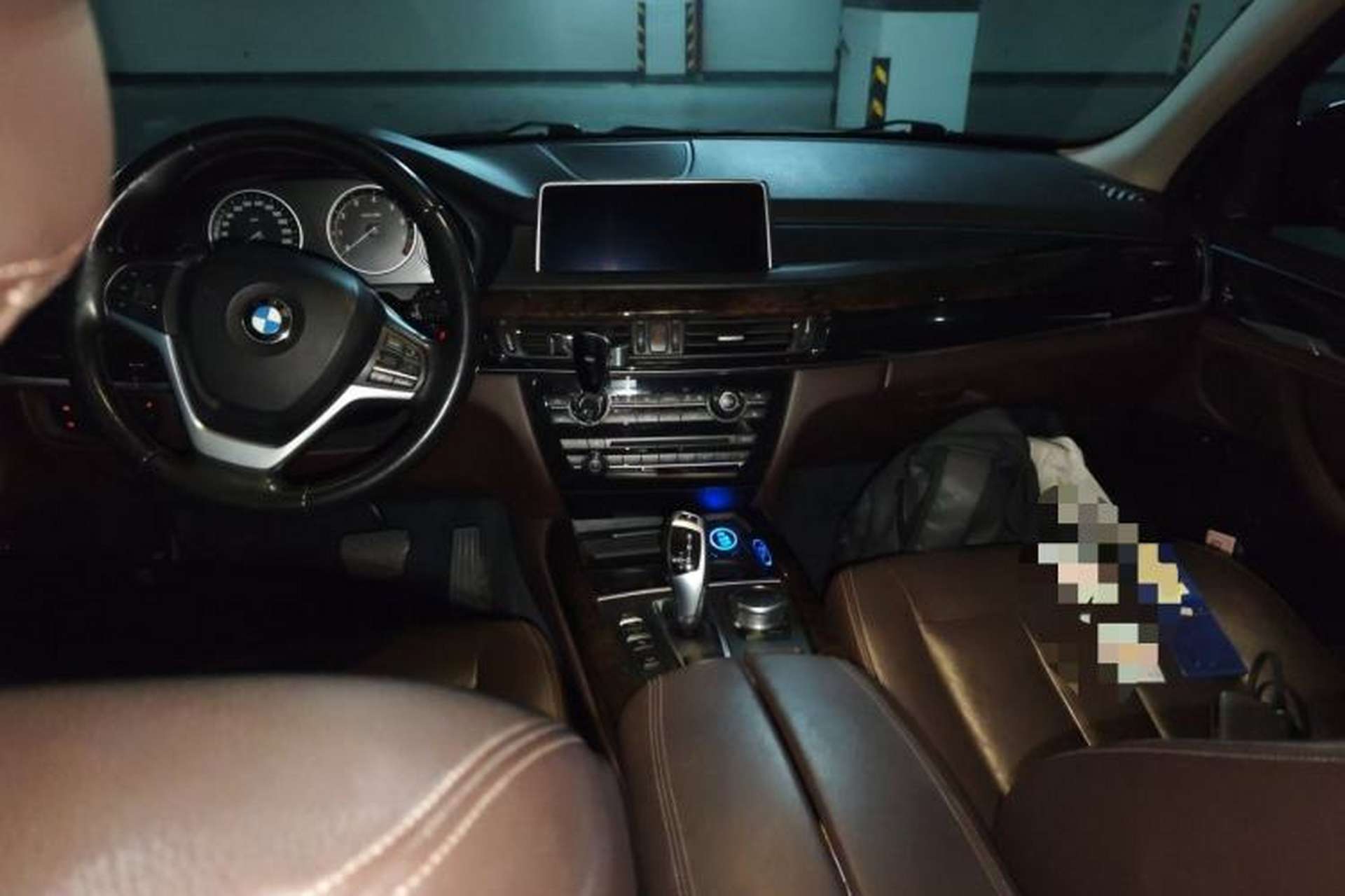 Used BMW X5 2017 xDrive28i Center Console