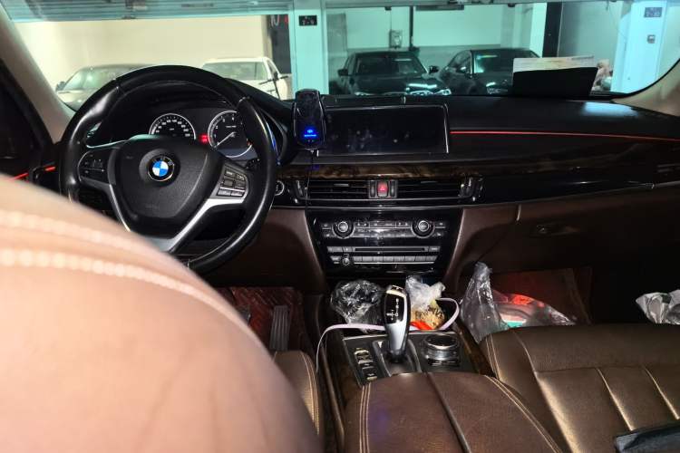 Used BMW X5 2017 xDrive35i Elegant Edition Center Console