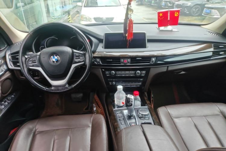 Used BMW X5 2017 xDrive28i Center Console