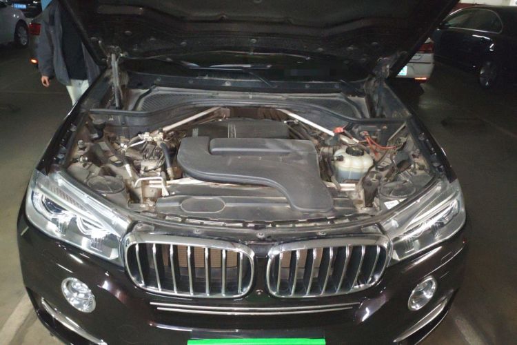 Used BMW X5 2017 xDrive28i Engine Bay
