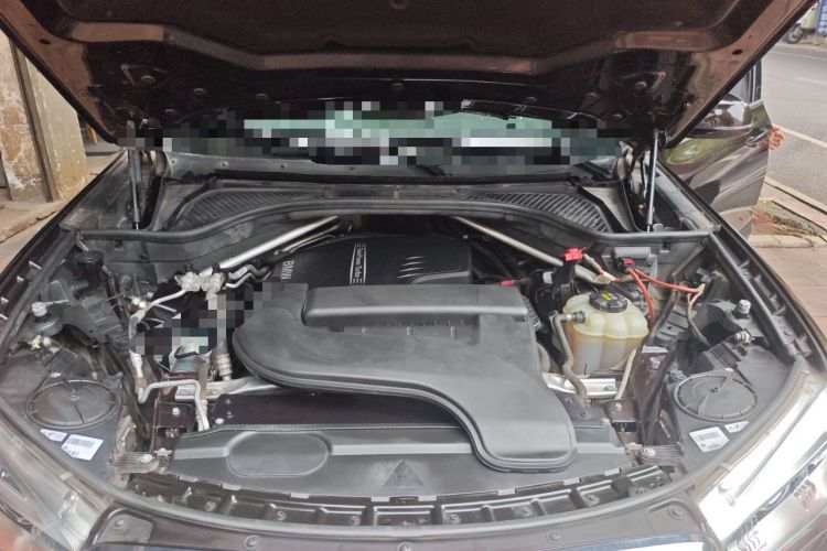 Used BMW X5 2017 xDrive28i Engine Bay