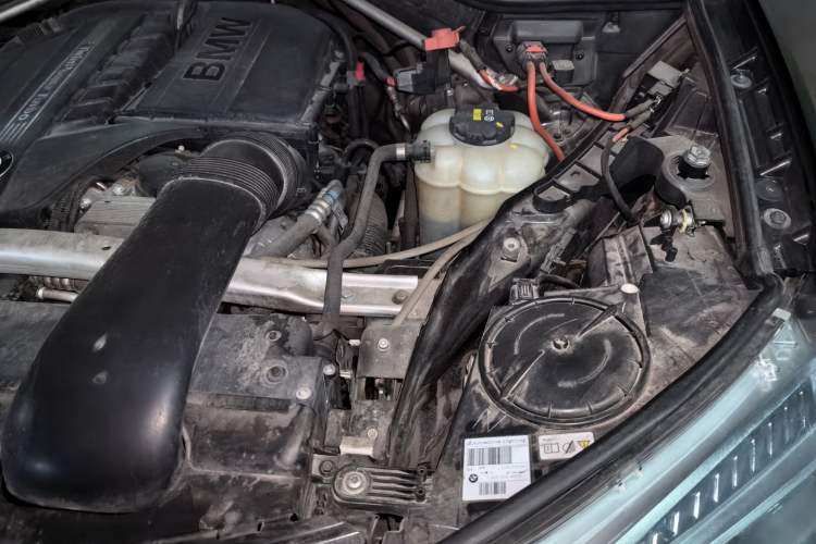 Used BMW X5 2017 xDrive35i Elegant Edition Engine Bay Left