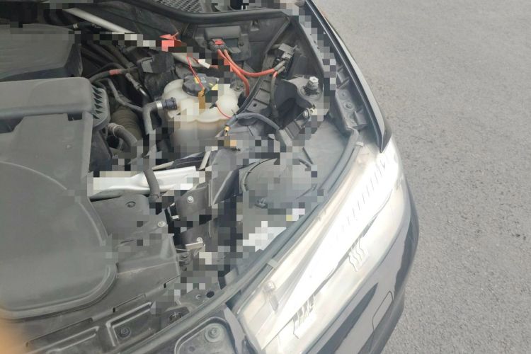 Used BMW X5 2017 xDrive28i Engine Bay Left