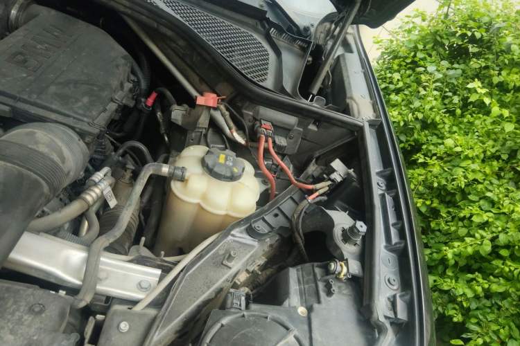 Used BMW X5 2017 xDrive35i M Sport Edition Engine Bay Left