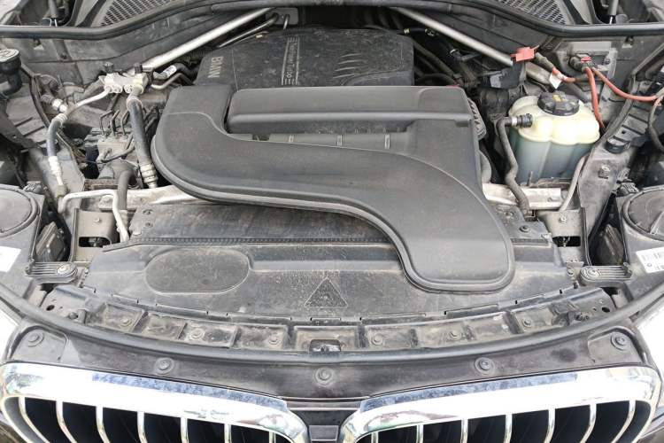 Used BMW X5 2017 xDrive28i Engine Bay