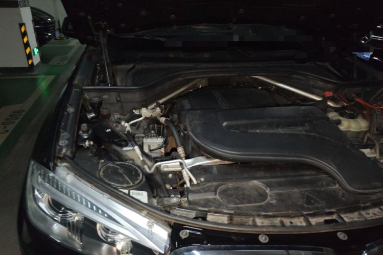 Used BMW X5 2017 xDrive28i Engine Bay Right