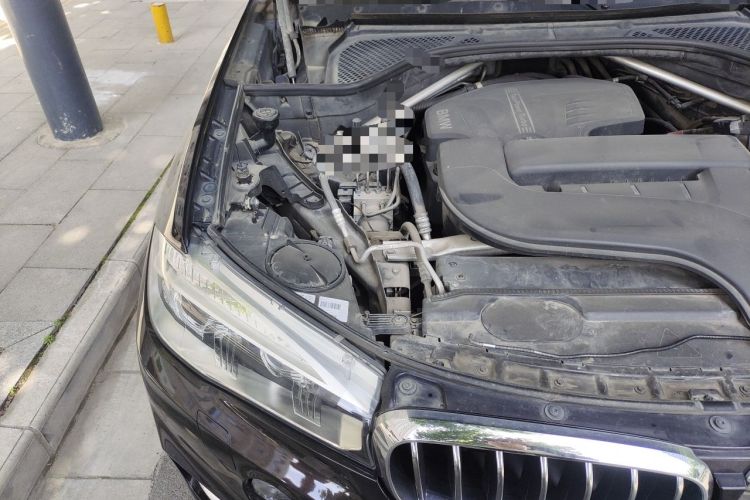 Used BMW X5 2017 xDrive28i Engine Bay Right