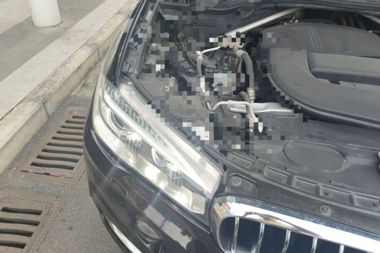 Used BMW X5 2017 xDrive28i Engine Bay Right
