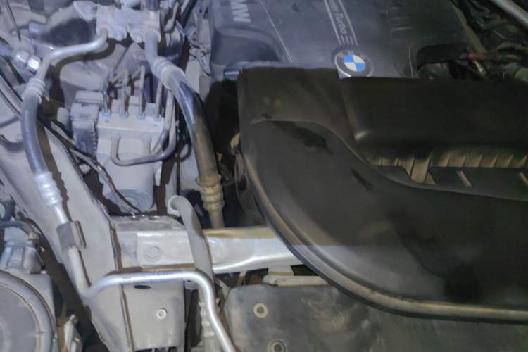 Used BMW X5 2017 xDrive28i Engine Bay Right