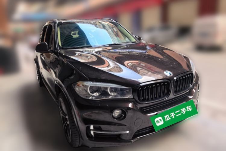 Used BMW X5 2017 xDrive28i Front Right 45 Deg