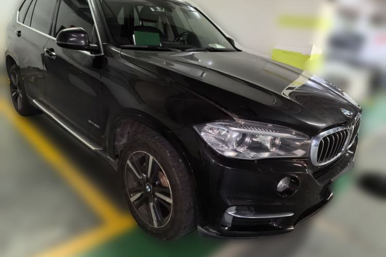 Used BMW X5 2017 xDrive35i Elegant Edition Front Right 45 Deg