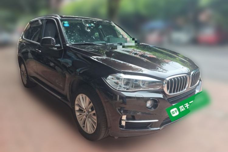 Used BMW X5 2017 xDrive28i Front Right 45 Deg