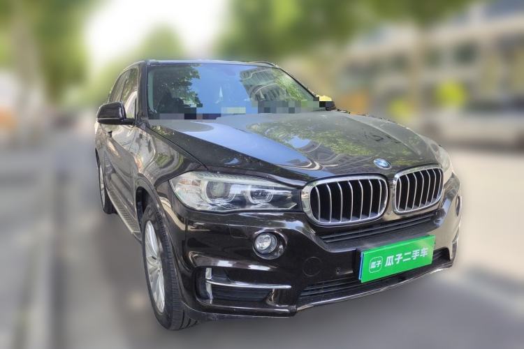 Used BMW X5 2017 xDrive28i Front Right 45 Deg