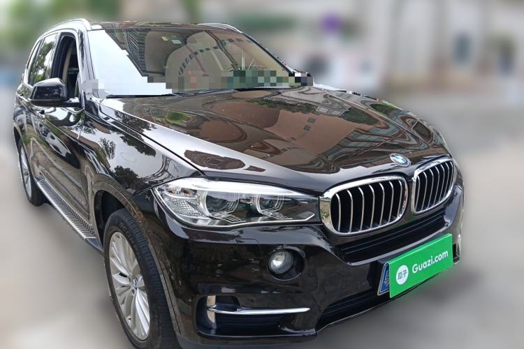 Used BMW X5 2017 xDrive28i Front Right 45 Deg