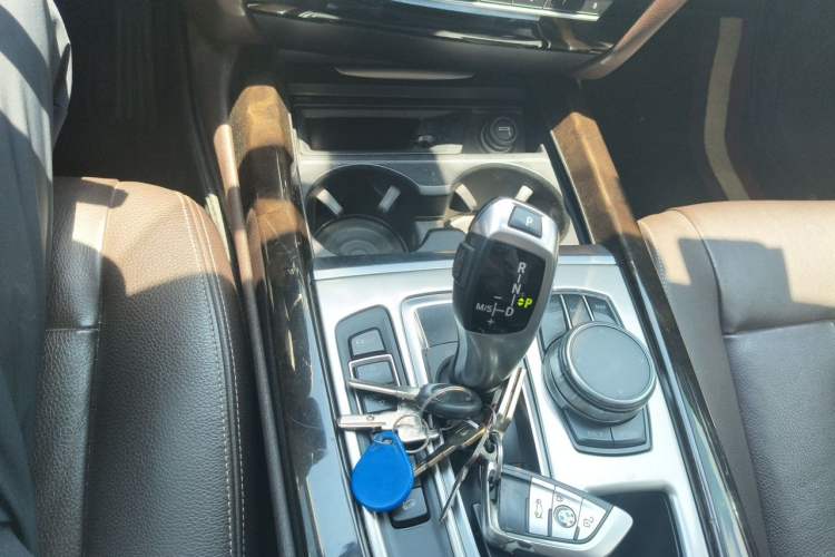 Used BMW X5 2017 xDrive28i Gear Lever
