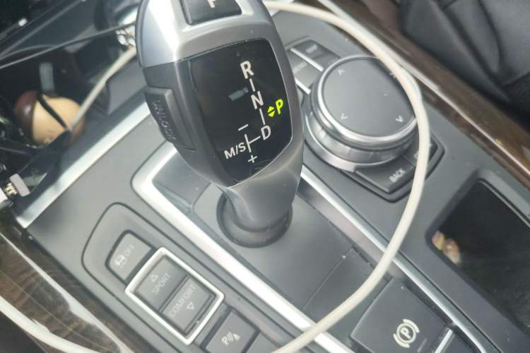 Used BMW X5 2017 xDrive28i Gear Lever