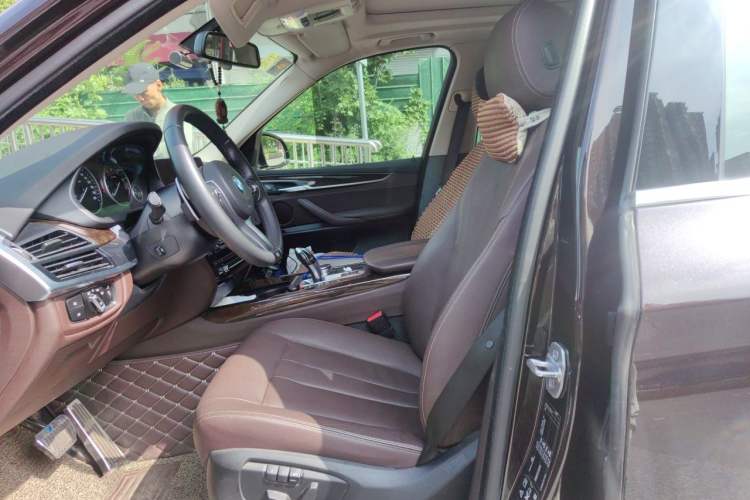 Used BMW X5 2017 xDrive28i Left Front Seat