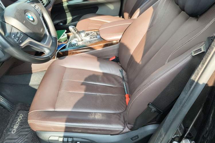 Used BMW X5 2017 xDrive28i Left Front Seat