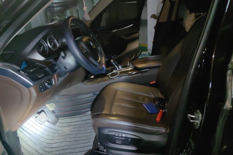 Used BMW X5 2017 xDrive28i Left Front Seat