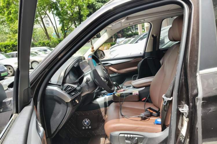 Used BMW X5  Left Front Seat