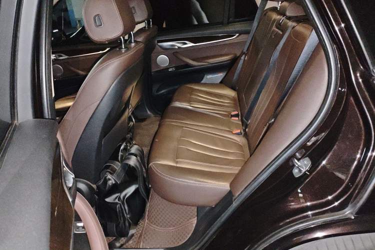 Used BMW X5 2017 xDrive28i Left Rear Seat