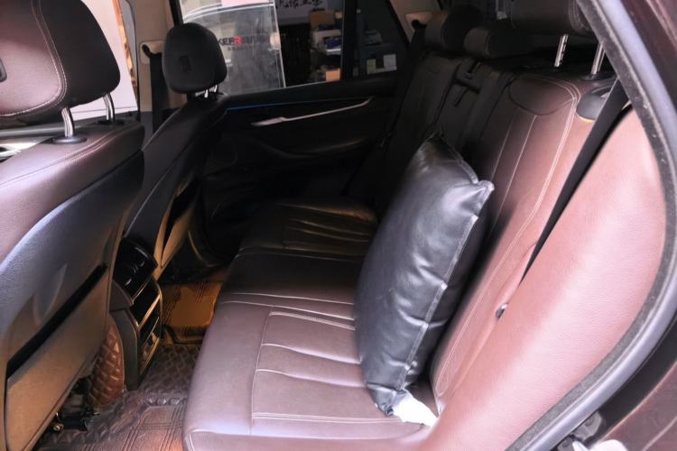 Used BMW X5 2017 xDrive28i Left Rear Seat