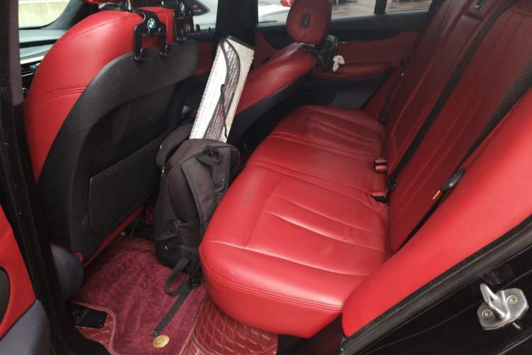 Used BMW X5 2017 xDrive35i Middle East Left Rear Seat