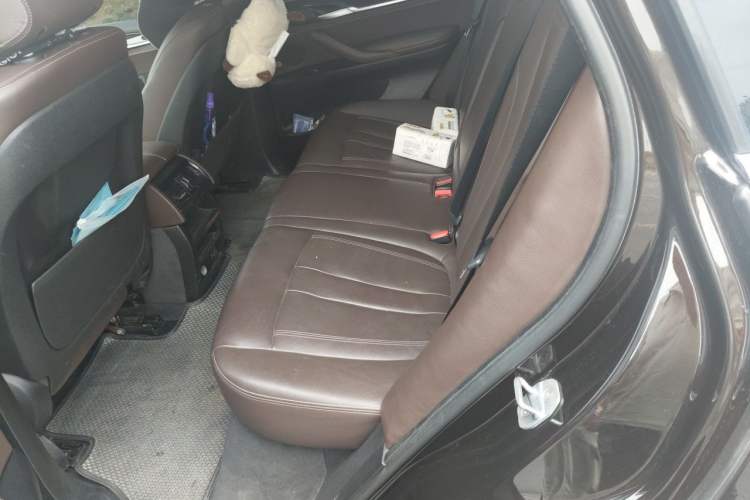 Used BMW X5 2017 xDrive28i Left Rear Seat