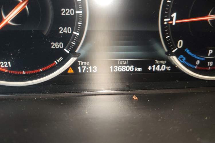 Used BMW X5 2017 xDrive35i Middle East Odometer Close Up