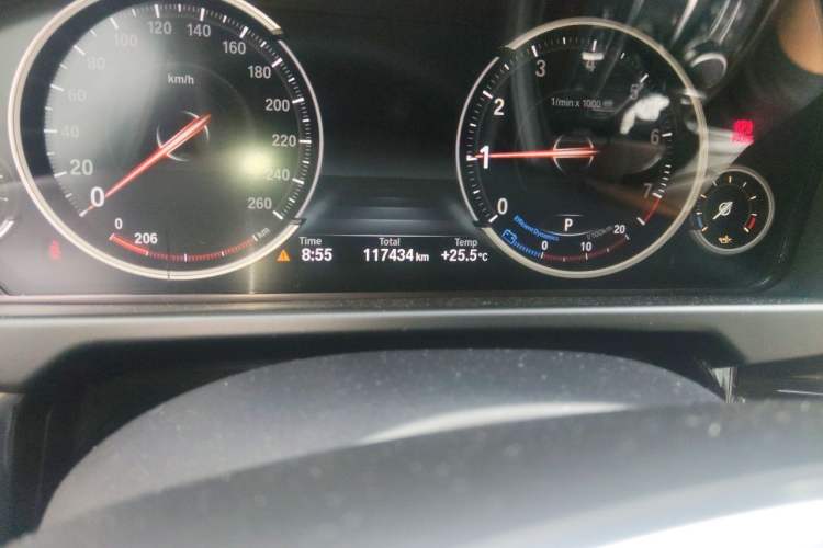Used BMW X5 2017 xDrive35i M Sport Edition Odometer Close Up