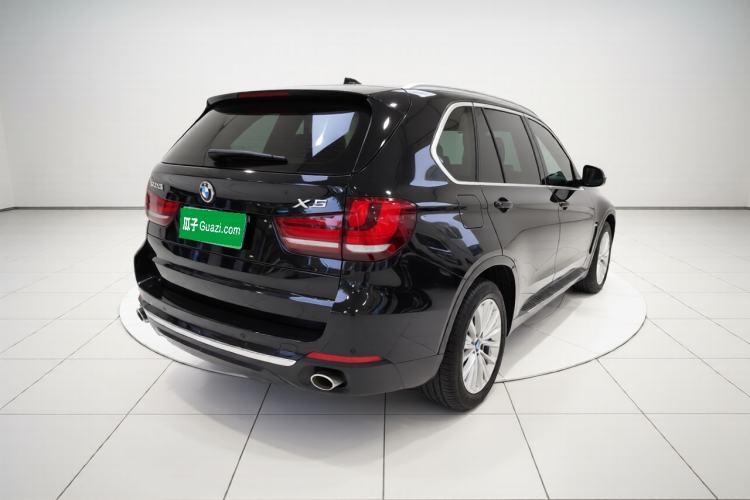 Used BMW X5 2017 xDrive28i Rear Right 45 Deg