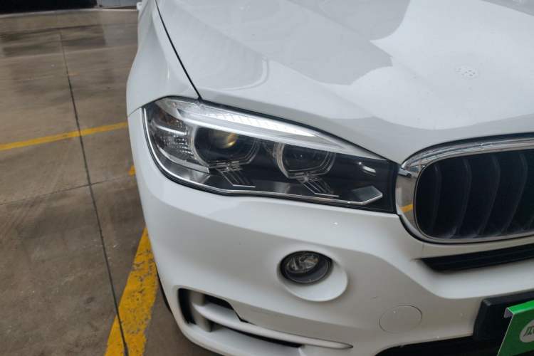 Used BMW X5 2017 xDrive35i Middle East Right Front Headlight