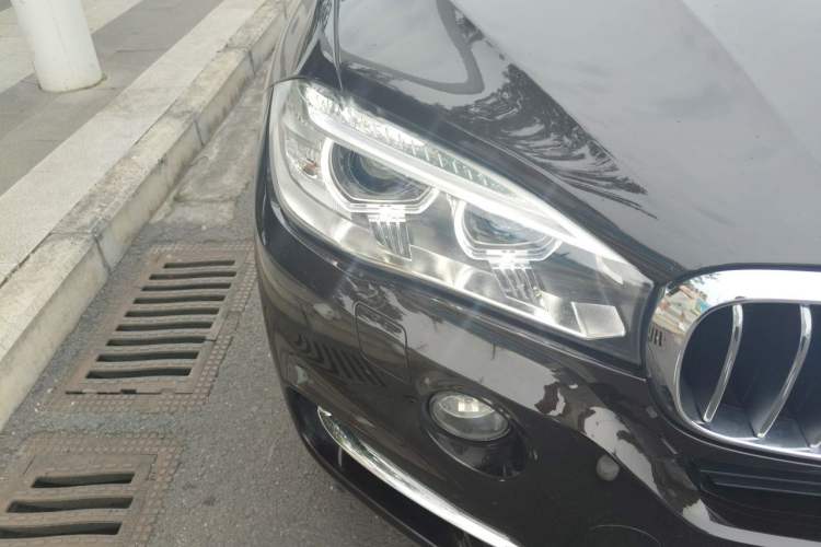 Used BMW X5 2017 xDrive28i Right Front Headlight