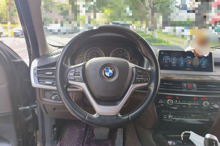 Used BMW X5 2017 xDrive35i Elegant Edition Steering Wheel