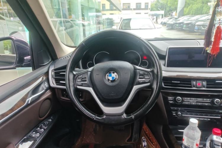 Used BMW X5 2017 xDrive28i Steering Wheel