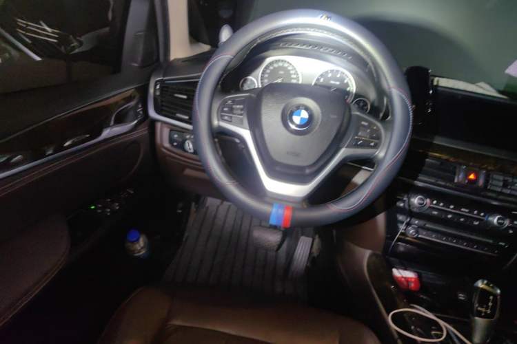 Used BMW X5 2017 xDrive28i Steering Wheel