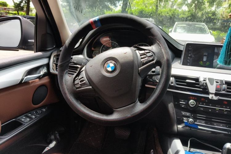 Used BMW X5  Steering Wheel