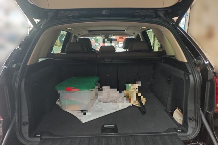 Used BMW X5 2017 xDrive28i Trunk