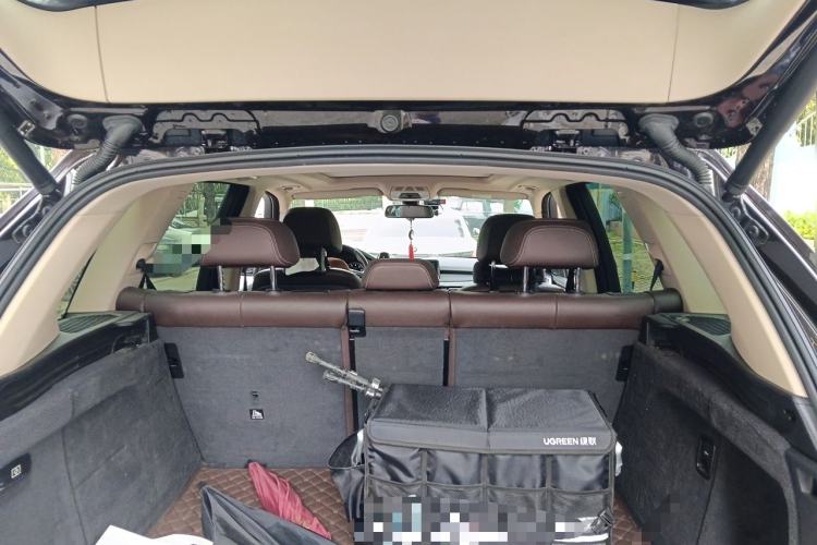 Used BMW X5 2017 xDrive28i Trunk