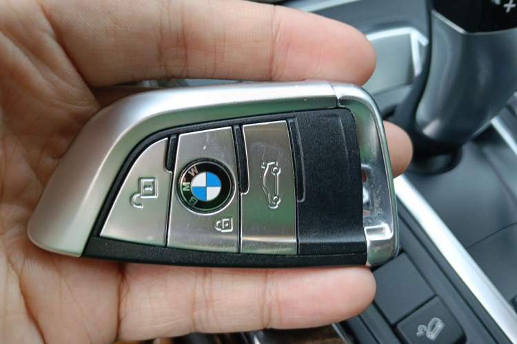 Used BMW X5 2017 xDrive28i Vehicle Key